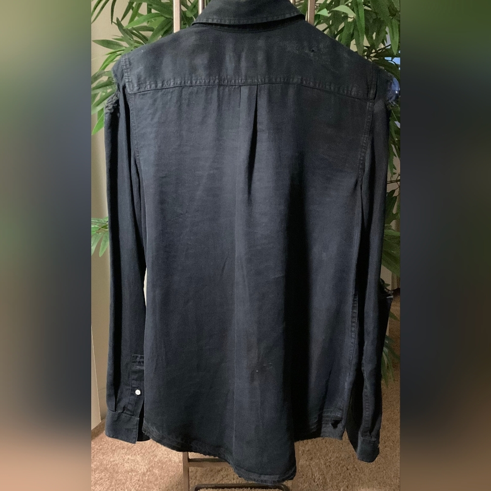 The Blue Shirt Shop *Rare Find* Beautiful Deep Blue Button Down Top - Picture 2 of 6